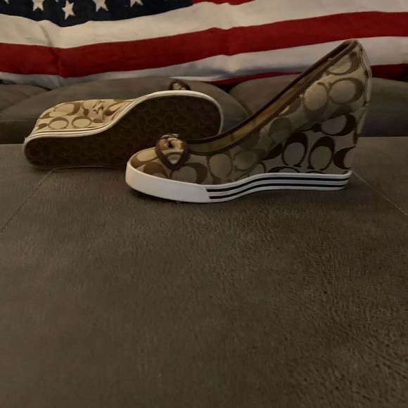 Coach wedges - Picture 1 of 6